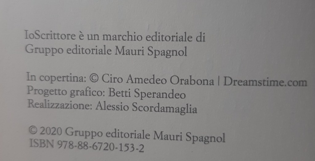 Informazioni editoriali sul marchio IoScrittore del Gruppo Mauri Spagnol, inclusi nomi di designer e copyright.